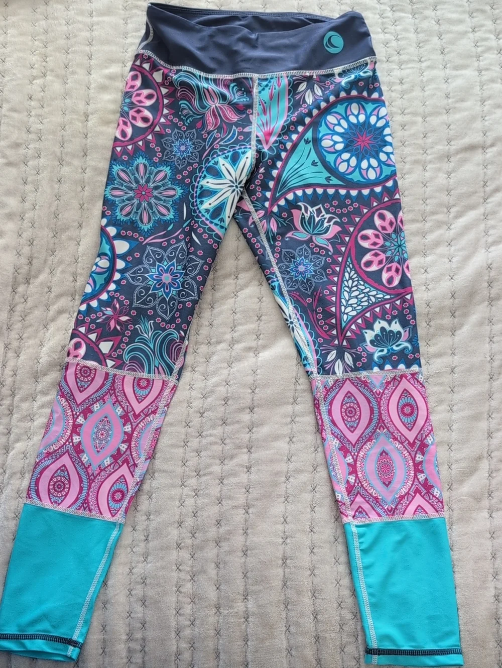Waeg Life Girls Rashguard And Leggings Swim Set - Size L (10-12)